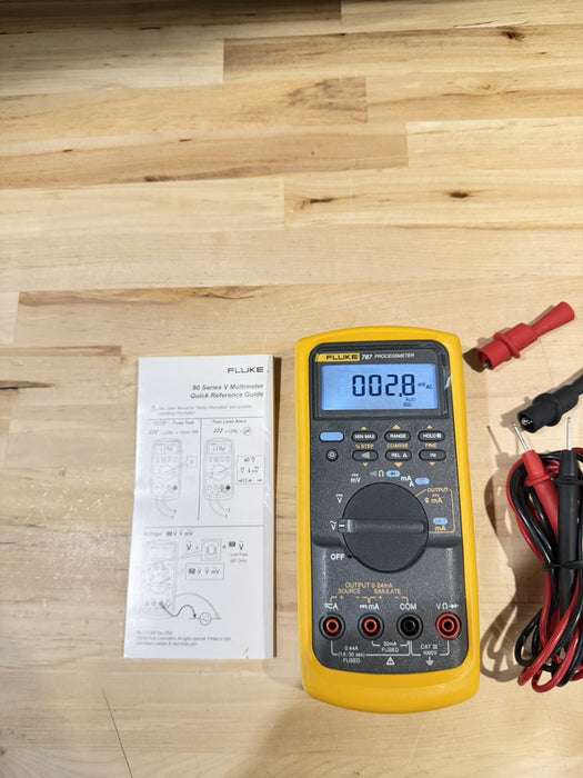 FLUKE 787 PROCESS METER W/ LEADS & BAG (EXCELLENT CONDITION)-FREE SHIPPING