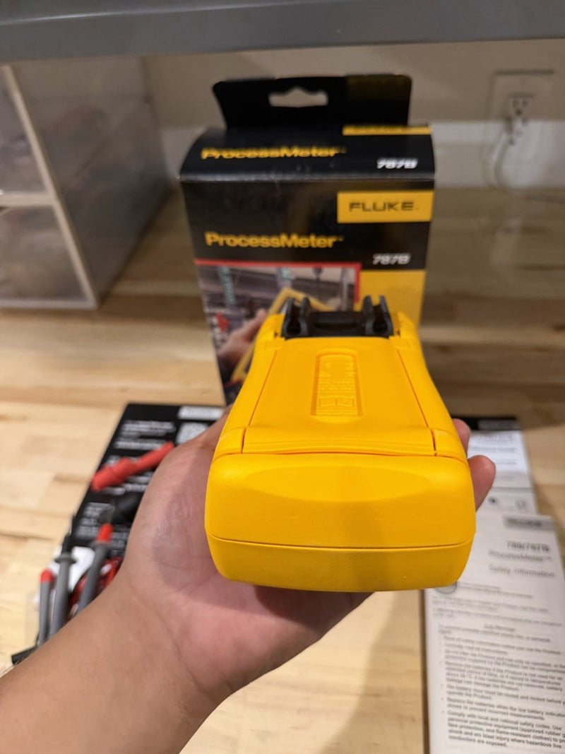 FLUKE 787B PROCESS METER TESTED