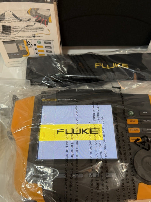 FLUKE 810 VIBRATION TESTER KIT & ACCESSORIES (NEW SEALED) FREE SHIPPING
