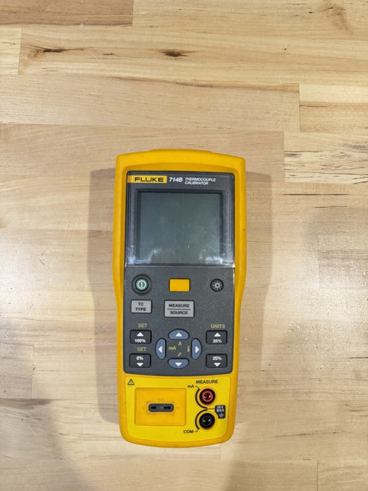 FLUKE 714B THERMOCOUPLE CALIBRATOR FOR PARTS