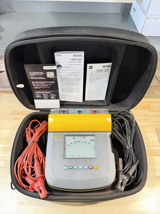 FLUKE 1550C 5KV INSULATION TESTER W LEADS & CASE - FREE SHIPPING