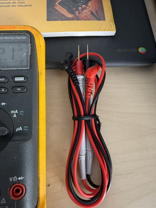 FLUKE 87 III TRUE RMS MULTIMETER W/ LEADS & MANUALS - SHIPS FAST