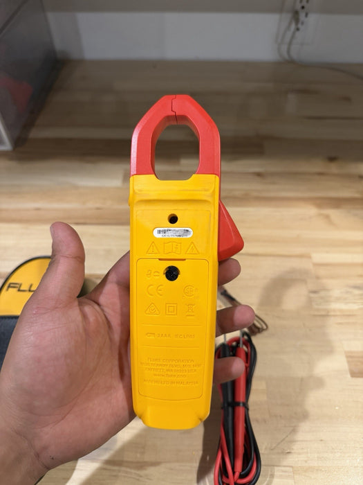 FLUKE 324 TRUE-RMS CLAMP METER W/ LEADS & CASE - SHIPS FAST