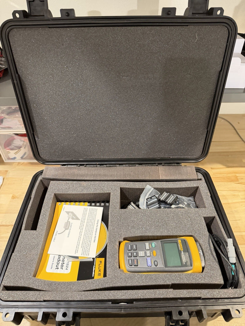 FLUKE 1523 REFERENCE THERMOMETER WITH PROBE KIT & ACCESSORIES TESTED