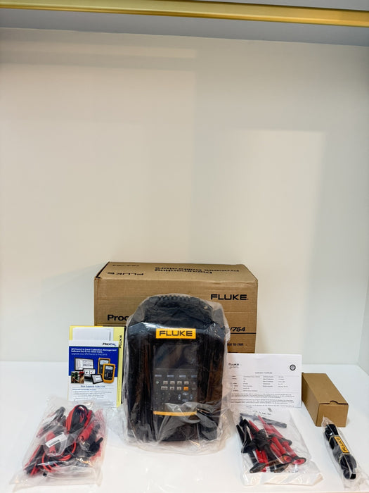 FLUKE 754 DOCUMENTING PROCESS CALIBRATOR/ MFG-2024 CALIBRATED 2024