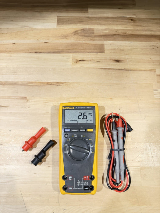FLUKE 179 MULTIMETER WITH LEADS & CLIPS