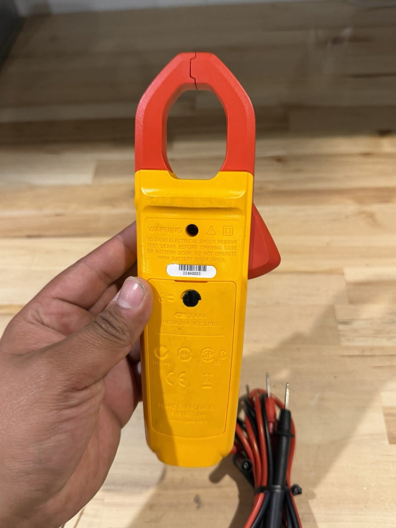 FLUKE 324 TRUE-RMS CLAMP METER WITH LEADS & CASE