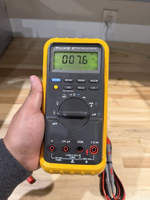 FLUKE 87 TRUE RMS MULTIMETER W/LEADS & CLIPS - SHIPS FAST