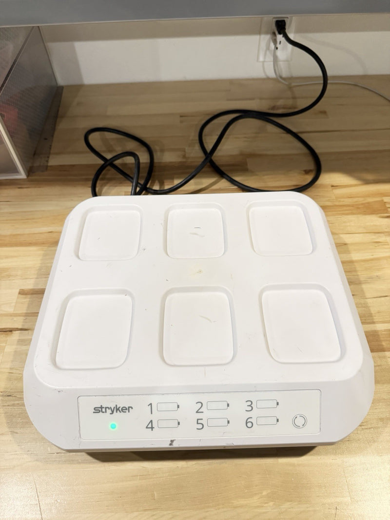 STRYKER CHARGER MODEL #9110-120-000 TESTED