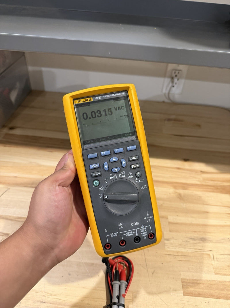 FLUKE 189 II TRUE RMS DIGITAL MULTIMETER W/ LEADS & CLIPS (TESTED) SHIPS FAST