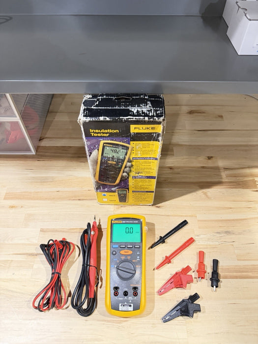 FLUKE 1507 INSULATION MULTIMETER WITH LEADS & CLIPS CALIBRATED 2026