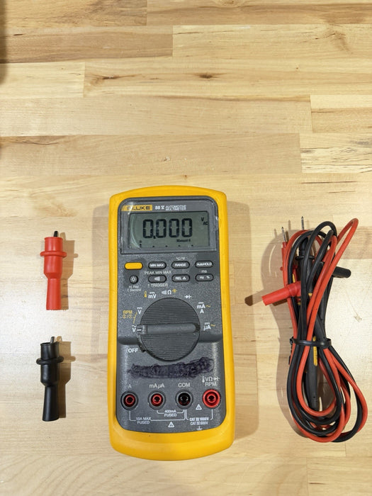 FLUKE 88V AUTOMOTIVE MULTIMETER W/ LEADS & CLIPS - SHIPS FREE (TESTED)