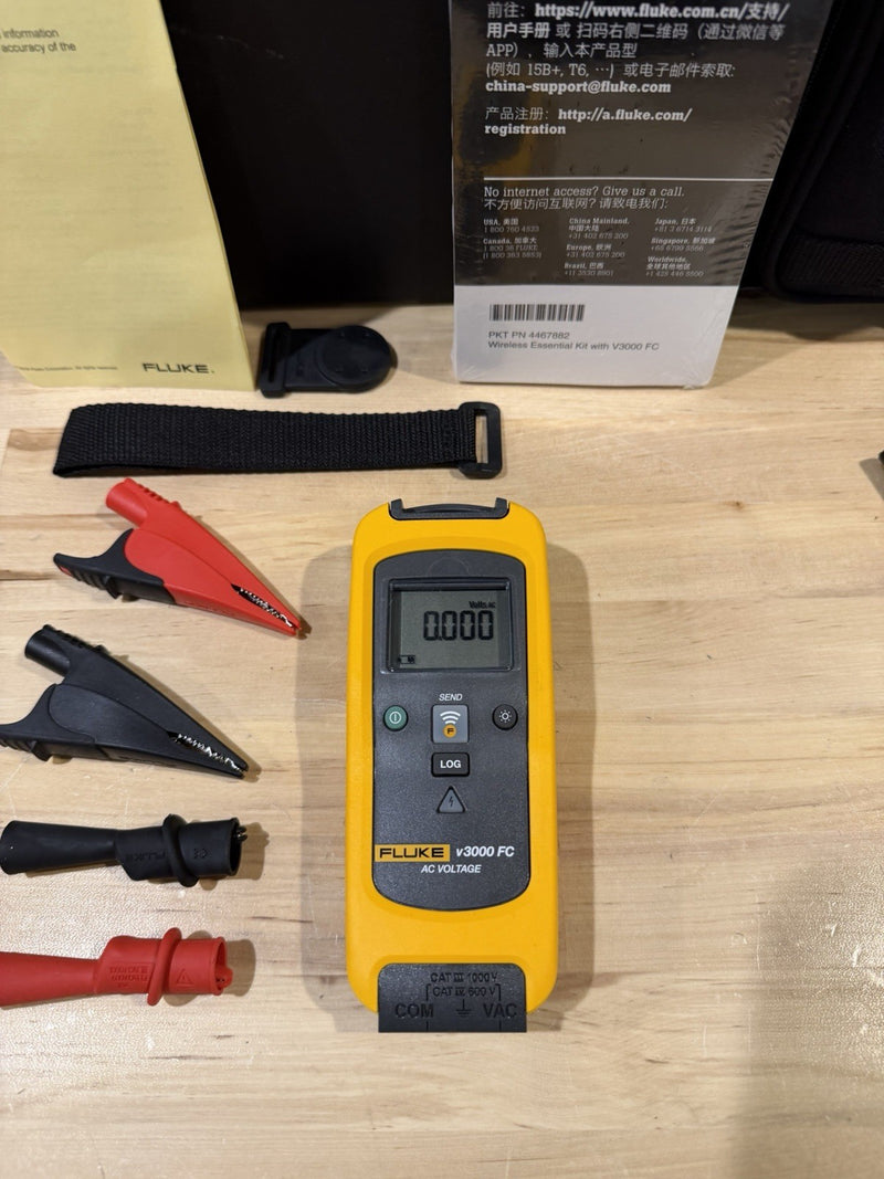 FLUKE 3000 FC TRUE RMS MULTIMETER & FLUKE A3000 FC CURRENT CLAMP KIT