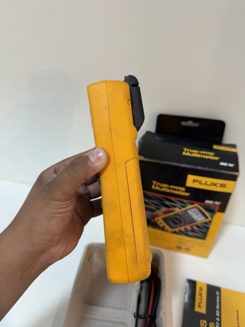 FLUKE 89 IV TRUE RMS DIGITAL MULTIMETER WITH LEADS & MANUALS