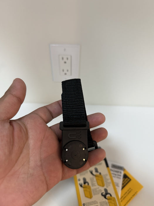 FLUKE PRV240FS PROVING UNIT & MAGNETIC HANGING STRAP
