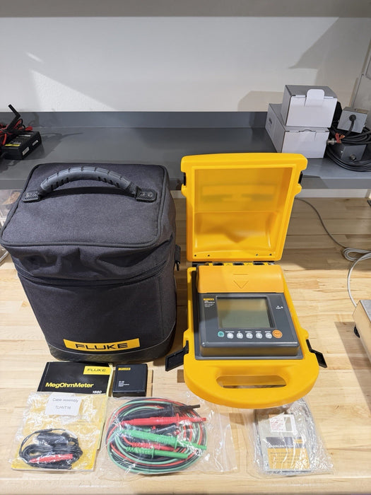 FLUKE 1550 MEGOHMMETER HIGH VOLTAGE INSULATION TESTER (NEW) SHIPS FAST