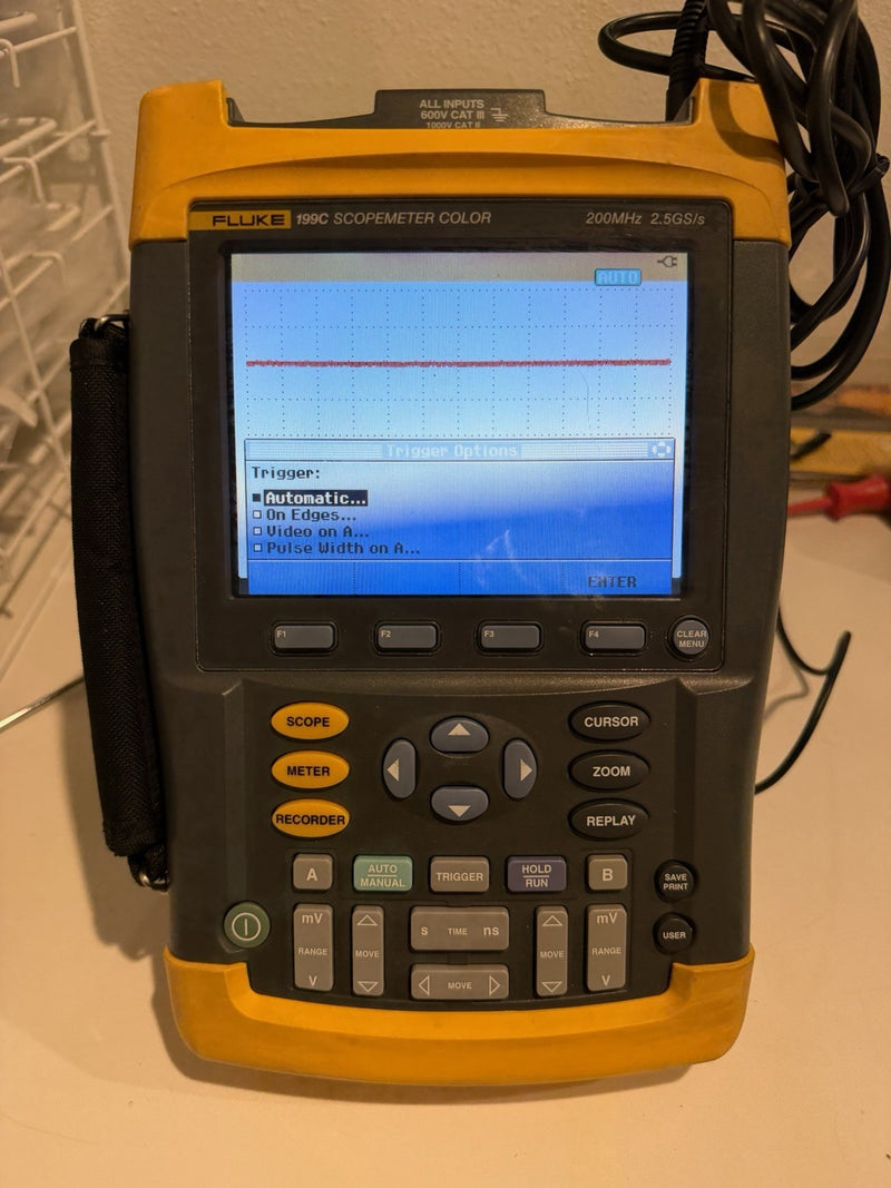 FLUKEE 199C 200MHZ 2.5GS/S SCOPEMETER COLOR WITH ACCESSORIES TESTED