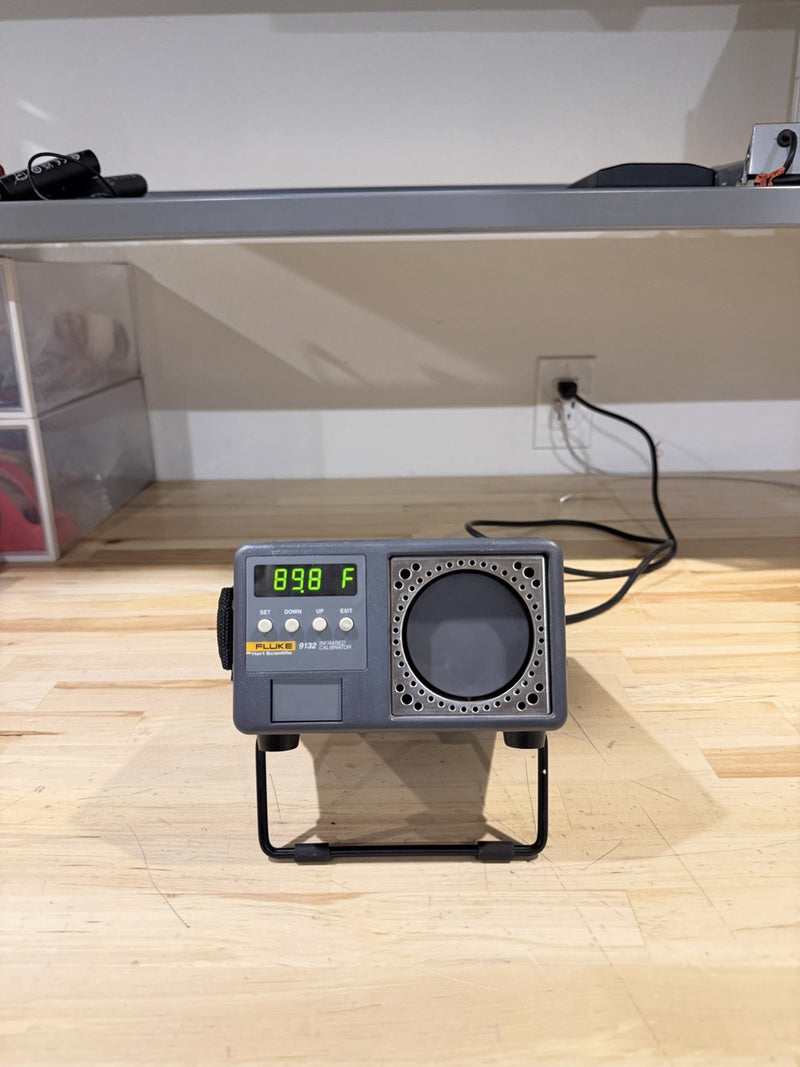 FLUKE 9132 PORTABLE IR INFRARED CALIBRATOR 50°C TO 500°C (TESTED) FREE SHIPPING