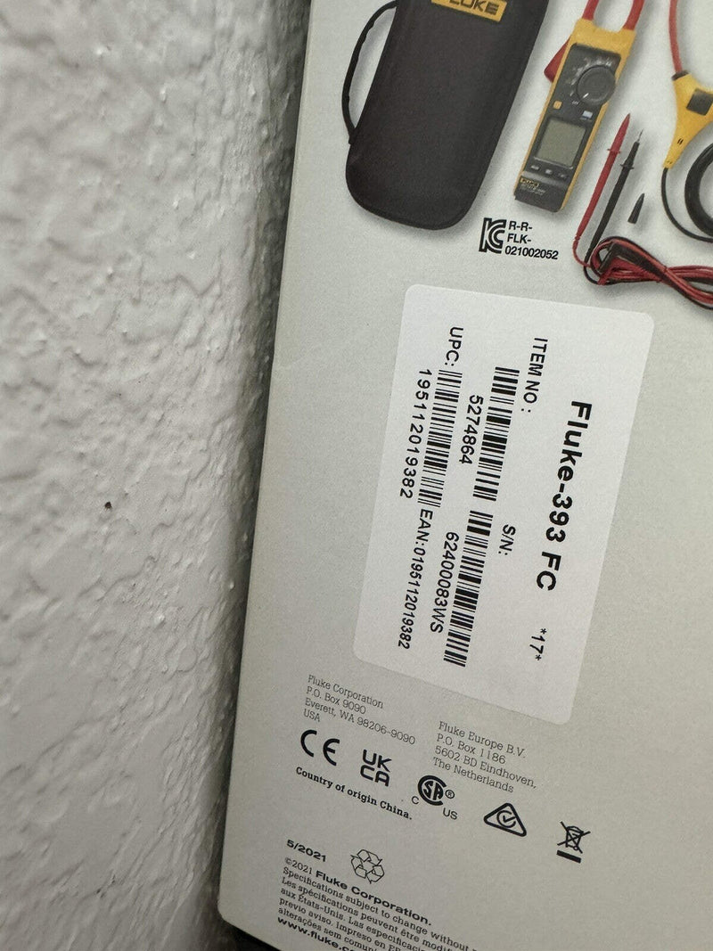 FLUKE 393 FC CAT III 1500 V TRUE-RMS CLAMP METER