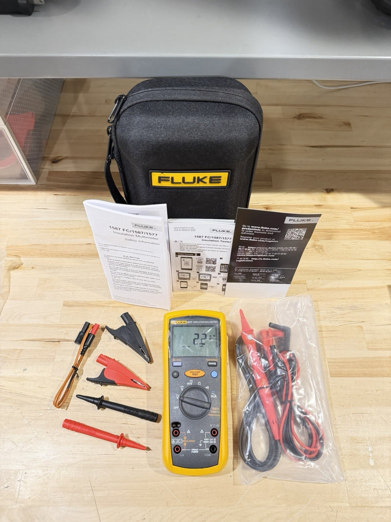 FLUKE 1577 INSULATION MULTIMETER W/ LEADS & CASE TESTED SHIPS FAST NEW