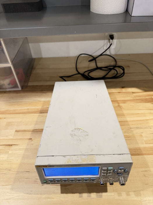 FLUKE PM6690 FREQUENCY COUNTER TIMER ANALYZER TESTED