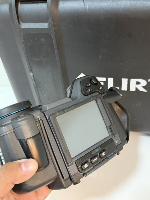 FLIR T440 THERMAL IMAGING CAMERA WITH ACCESSORIES & CASE TESTED