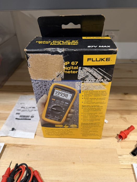FLUKE 87V MAX TRUE RMS MULTIMETER W/ LEADS & CLIPS (TESTED) SHIPS FAST