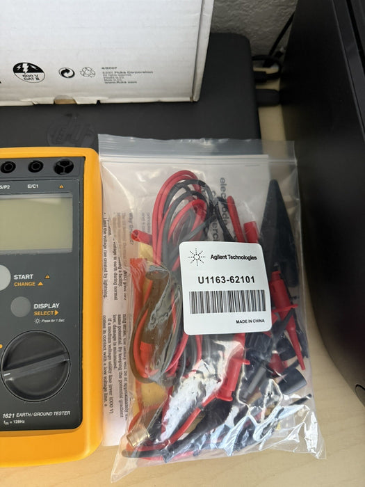 FLUKE 1621 EARTH GROUND TESTER WITH LEADS & ACCESSORIES TESTED