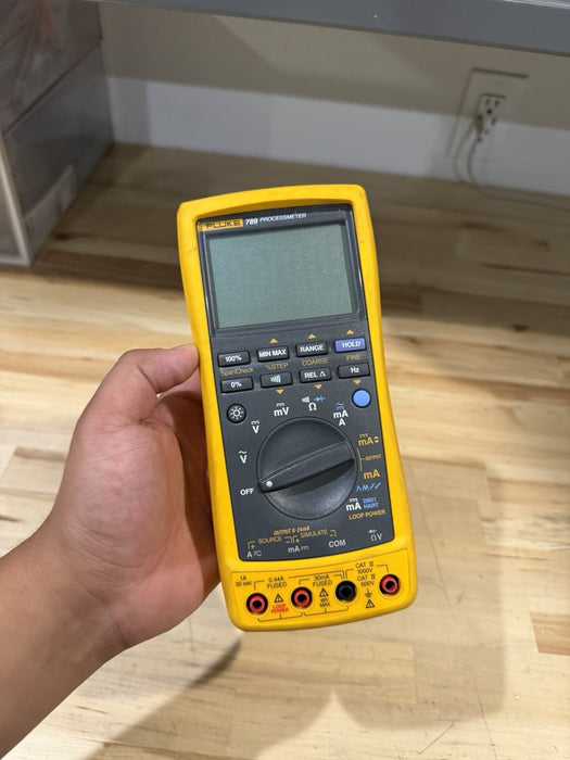 FLUKE 789 PROCESS METER FOR PARTS