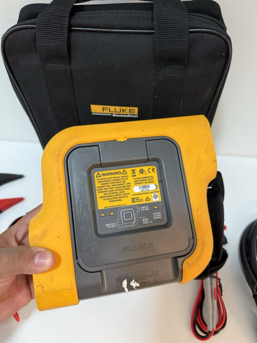 FLUKE BIO MEDICAL ESA609 ELECTRICAL SAFETY ANALYZER PORTABLE METER & ACCESSORIES