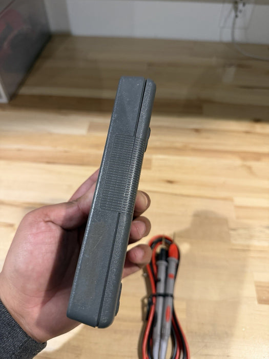 FLUKE 70 II MULTIMETER W/ LEADS (TESTED) SHIPS FAST