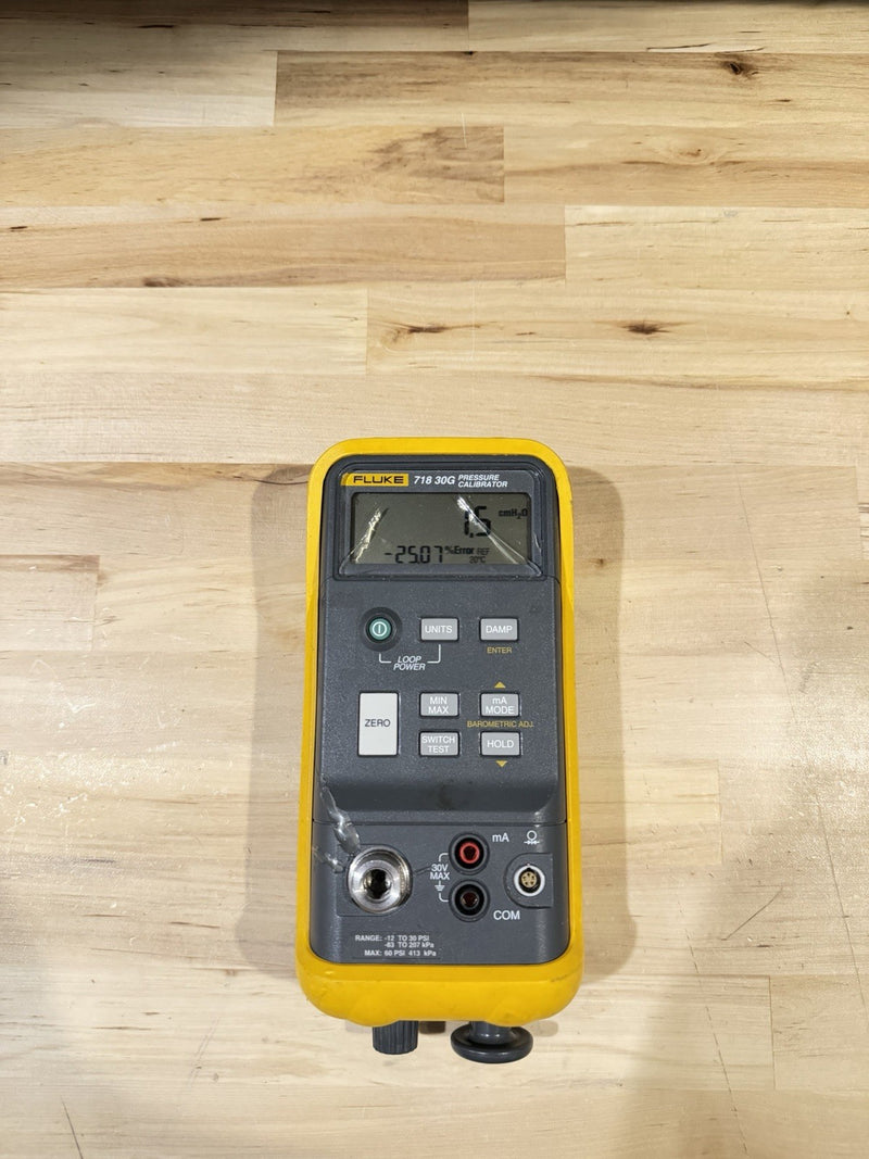 FLUKE 718 30G PRESSURE CALIBRATOR FOR PARTS