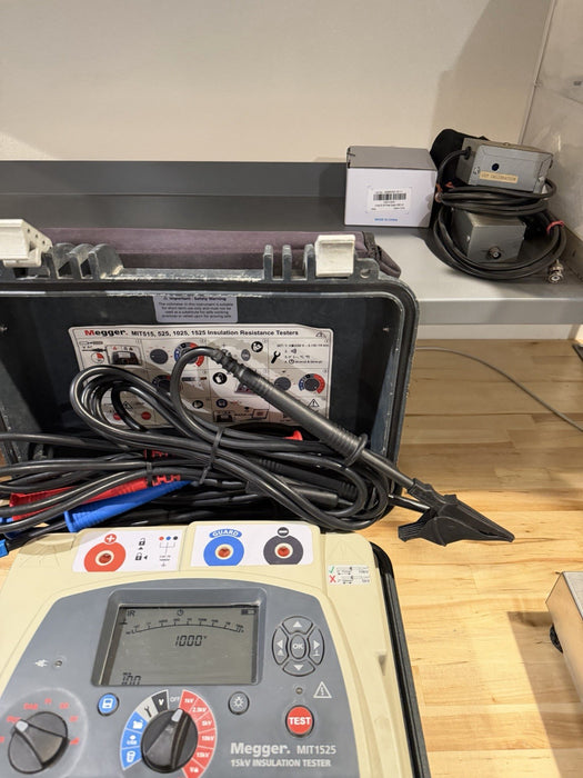 MEGGER MIT1525 15 KV HIGH VOLTAGE INSULATION RESISTANCE TESTER W/ CABLES -TESTED