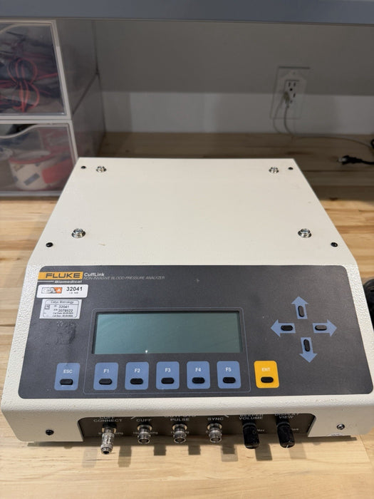 FLUKE CUFFLINK NON INVASIVE BLODD PRESSURE ANALYZER (CALIBRATED 2026) TESTED