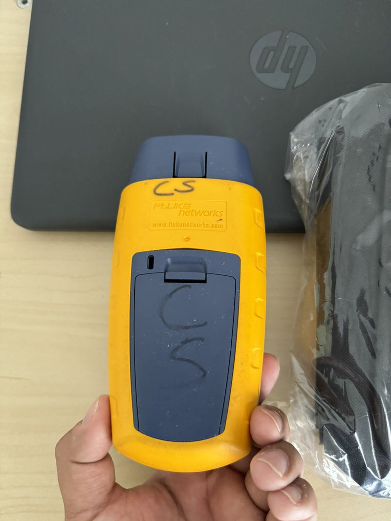 FLUKE NETWORKS MICROSCANNER2 MS2-100 CABLE VERIFIER WITH BAG