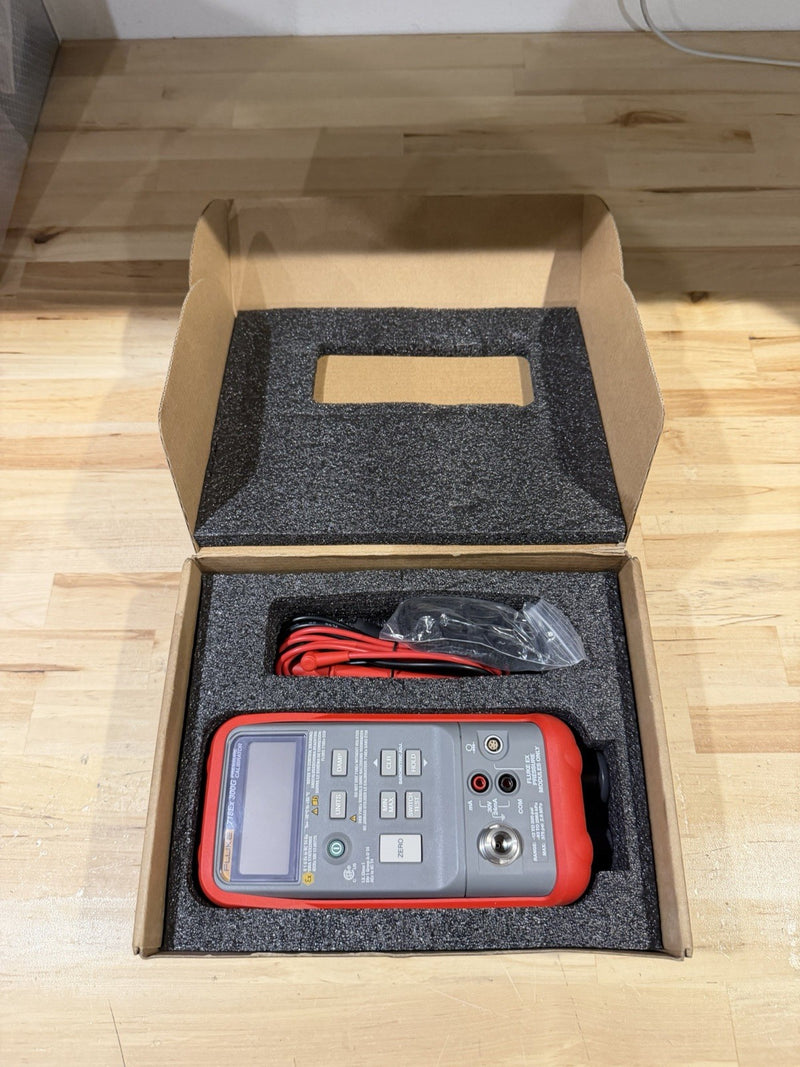 FLUKE 718EX 300G PRESSURE CALIBRATOR (NEW FACTORY SEALED) FREE SHIPPING