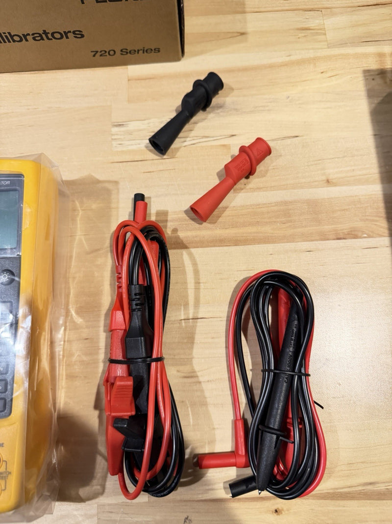 FLUKE 726 PRECISION MULTIFUNCTION CALIBRATOR MFG-2025 CALIBRATED 2025