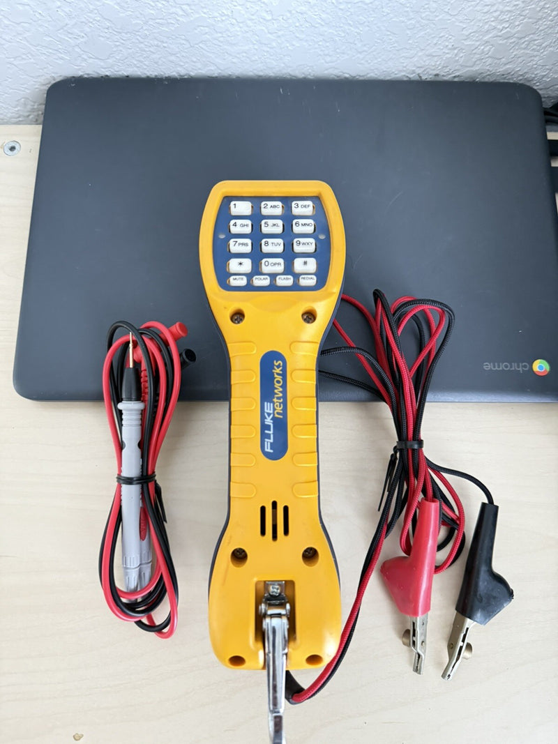 FLUKE NETWORKS TS30 PORTABLE TEST SET TELEPHONE WITH CLIPS