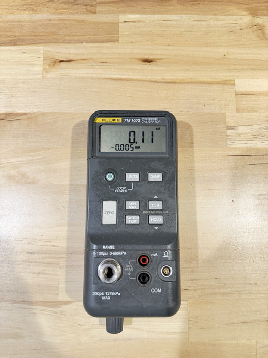 FLUKE 718 100G PRESSURE CALIBRATOR TESTED