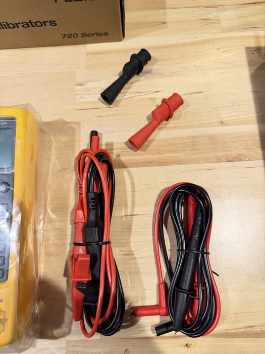 FLUKE 726 PRECISION MULTIFUNCTION CALIBRATOR MFG-2025 CALIBRATED 2025 NEW