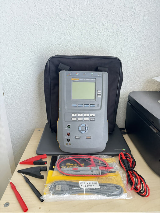 FLUKE ESA612 ELECTRICAL SAFETY ANALYZER 115V WITH ACCESSORIES & BAG
