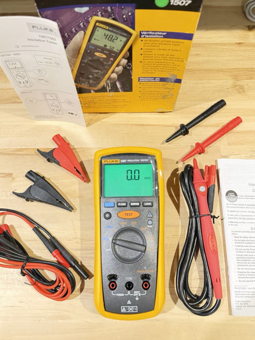 FLUKE 1507 INSULATION MULTIMETER W/ LEADS & CLIPS - SHIPS FAST (NEW)