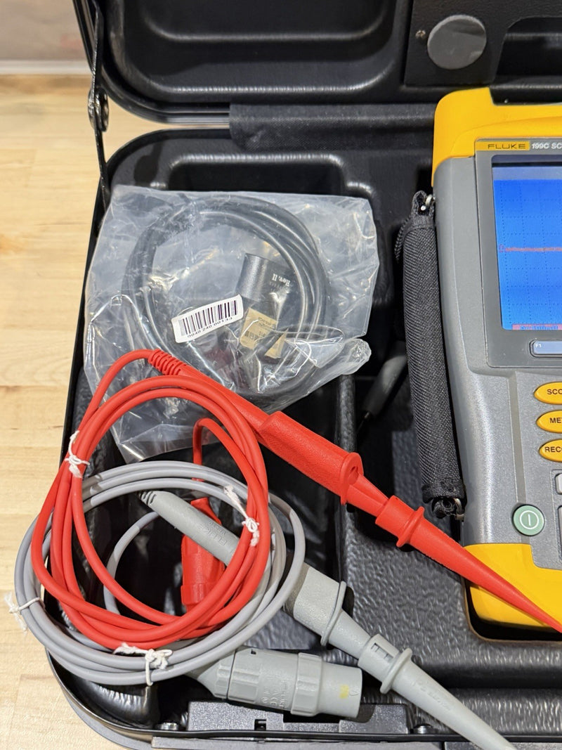 FLIKE 199C 200MHZ 2.5GS/s SCOPEMETER COLOR W/ ACCESSORIES (CALIBRATED 2025)