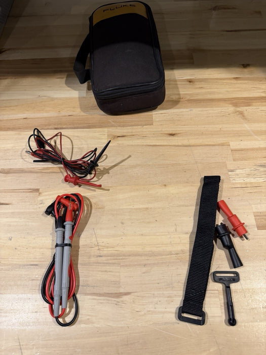FLUKE 772 MILLIAMP PROCESS CLAMP W/ LEADS & CLIPS TESTED