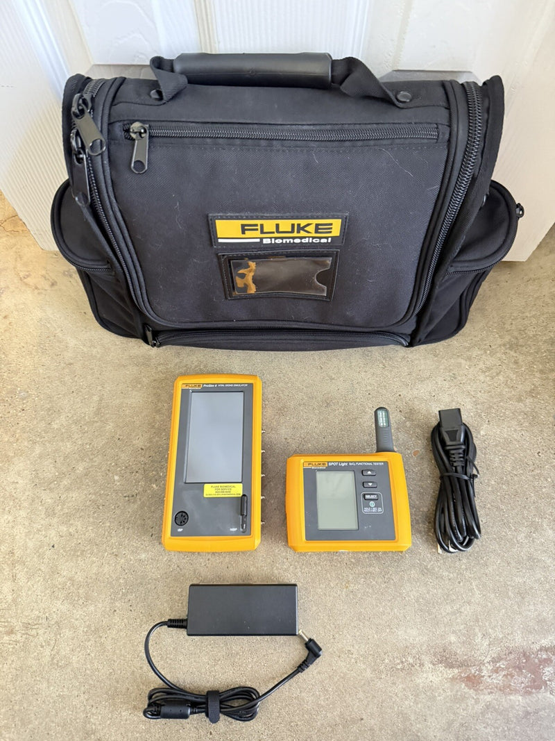 FLUKE BIOMEDICAL PROSIM 4 & SPOT LIGHT KIT WITH BAG & CHARGER TESTED