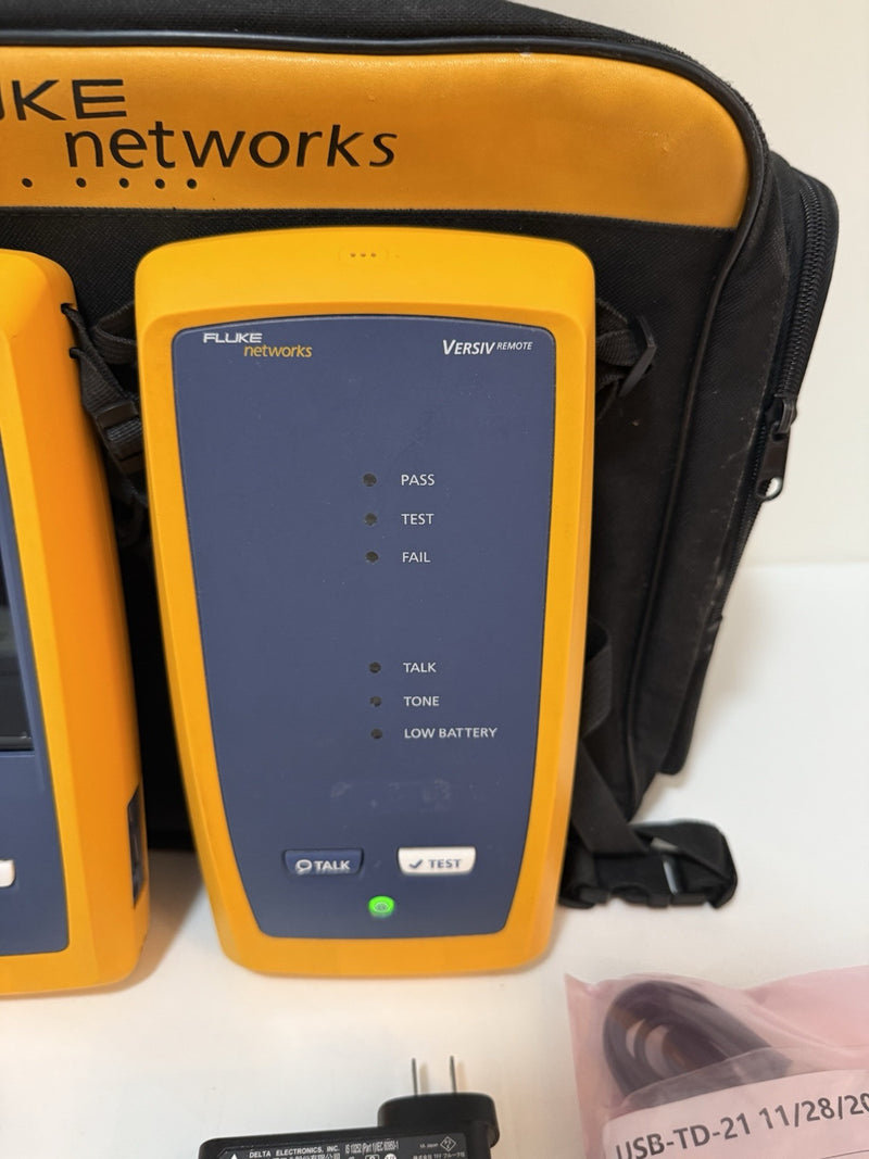 FLUKE NETWORKS VERSIV MAINFRAME & REMOTE WITH BAG & ACCESSORIES