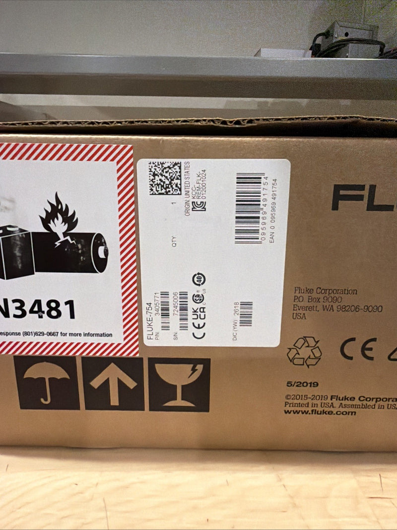 FLUKE 754 DOCUMENTING PROCESS CALIBRATOR WITH ACCESSORIES CALIBRATED 2026