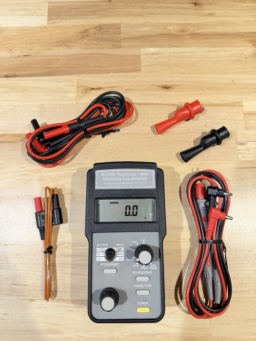 ALTEK TECHCHEK 820 PROCESS CALIBRATOR WITH LEADS & CLIPS TESTED