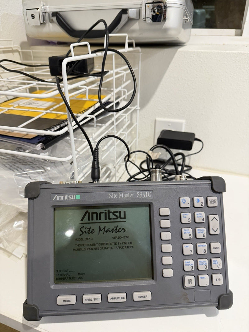 ANRITSU SITE MASTER S331C ANALYZER WITH CHARGER TESTED