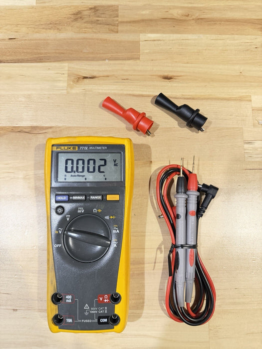 FLUKE 77-IV MULTIMETER W / LEAD SET & CLIPS - SHIPS FAST (TESTED)